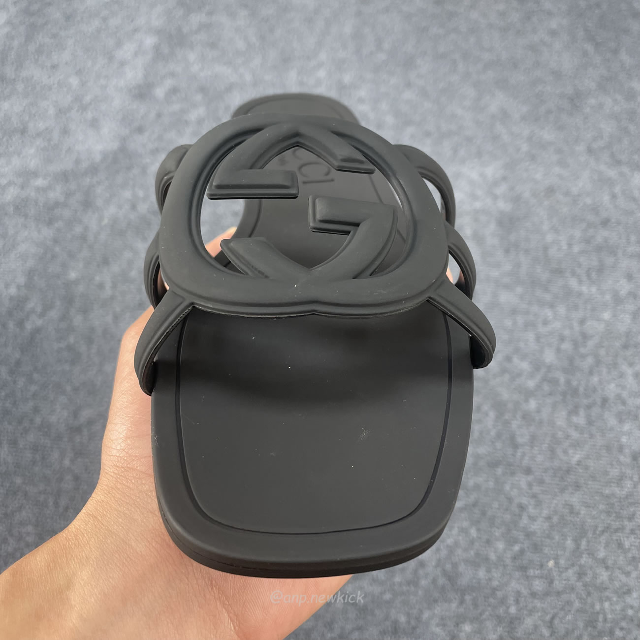 Gucci Interlocking G Flat Bottom Rubber Slipper (5) - www.newkick.vip